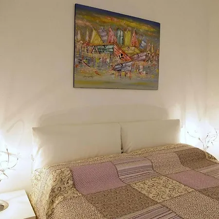 Le Camelie Comfortable Feriehus Menaggio